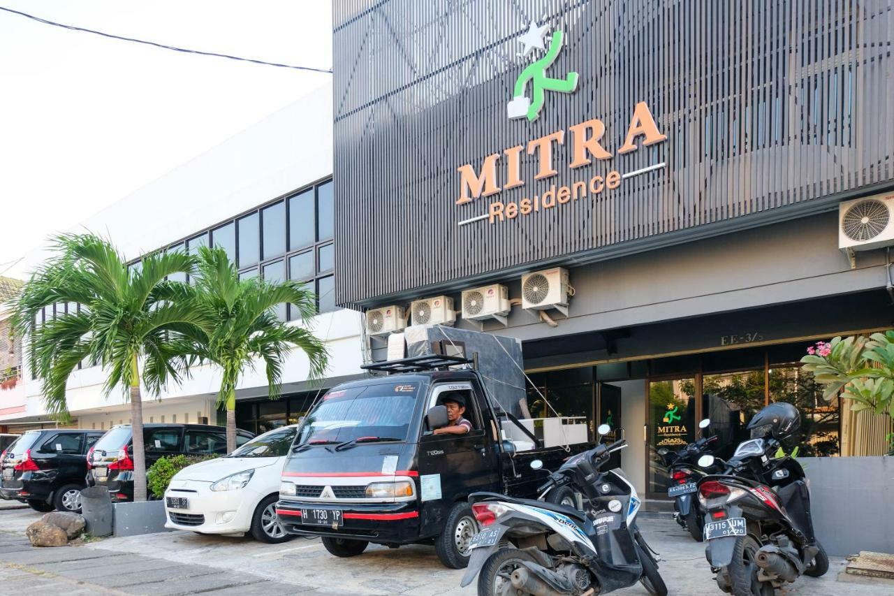 Reddoorz Near Ahmad Yani Airport 3 Hotel Semarang Buitenkant foto